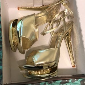Brand new rhinestone gold pumps